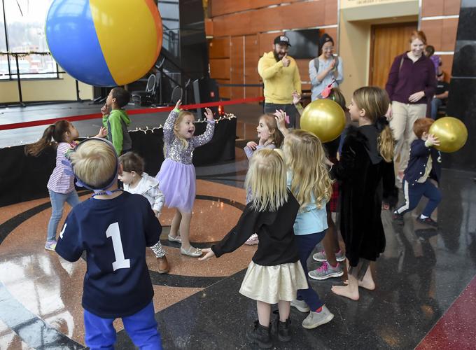 noon years celebration7
