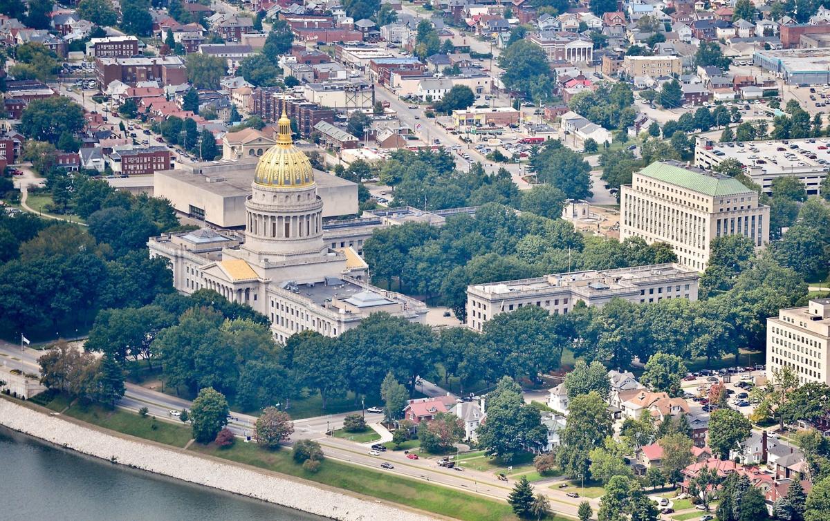 Charleston Population Continues Slow Bleed 2016 Census Estimates Show Kanawha County Wvgazettemail Com