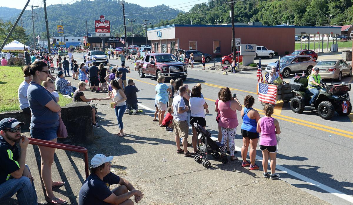 Photos Marmet Parade Honors Labor Day Kanawha County Wvgazettemail Com
