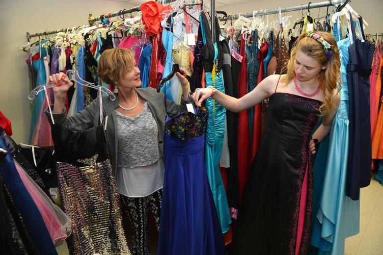 Ronda's Closet offers free prom dresses | News | wvgazettemail.com
