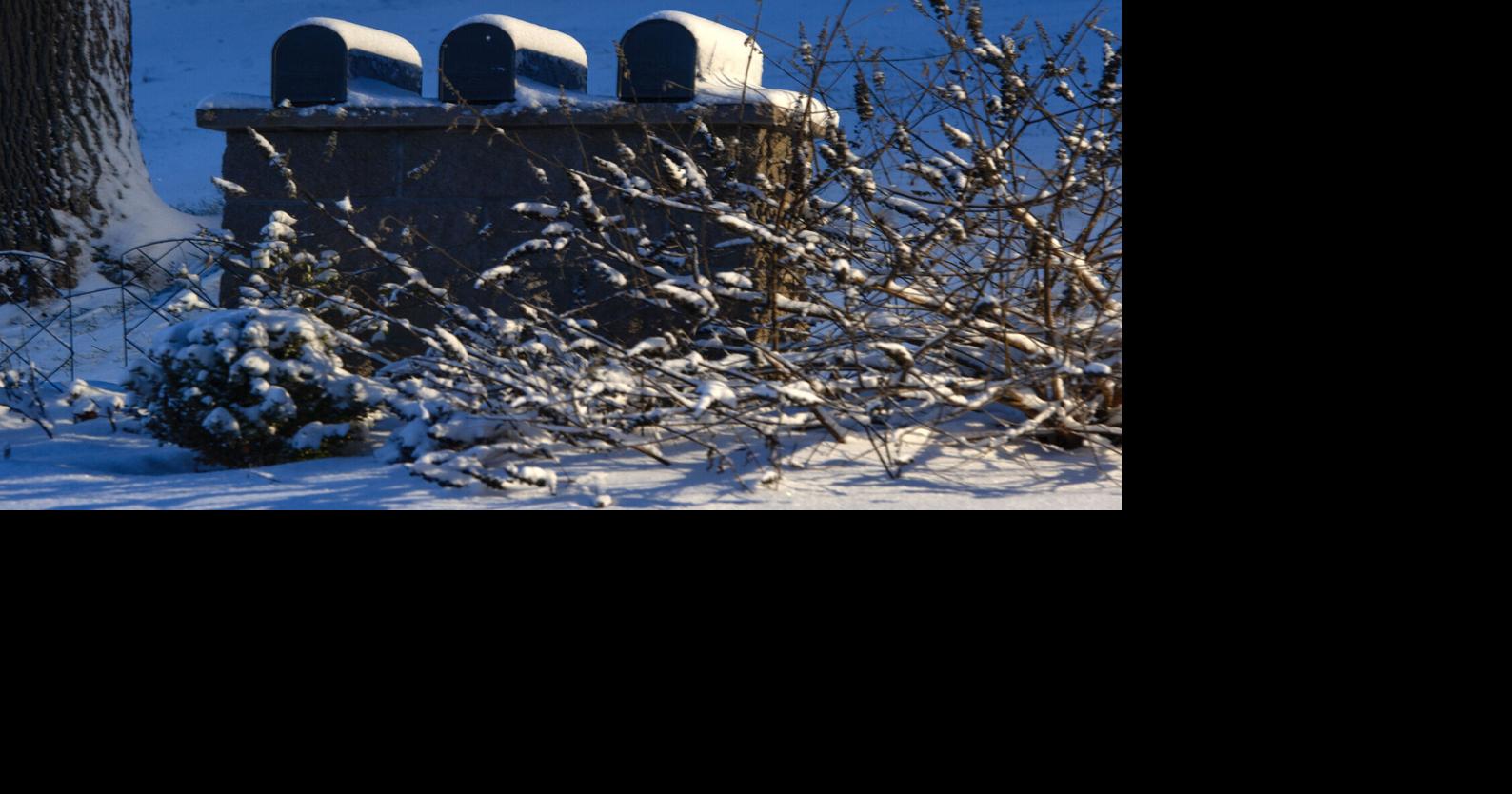 Snow totals for Charleston area; frigid temps hang around through Tuesday