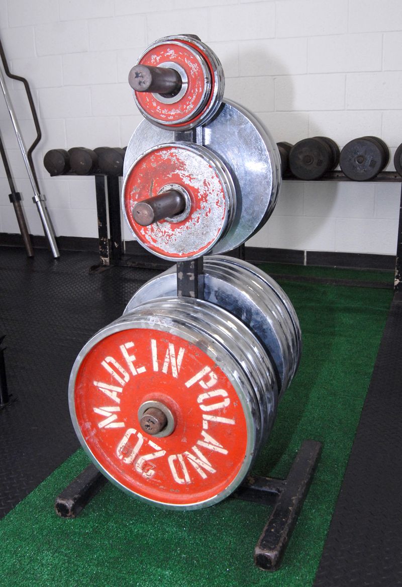 retired-south-charleston-high-football-coach-opens-holley-strength