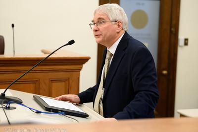 Muchow addresses committee