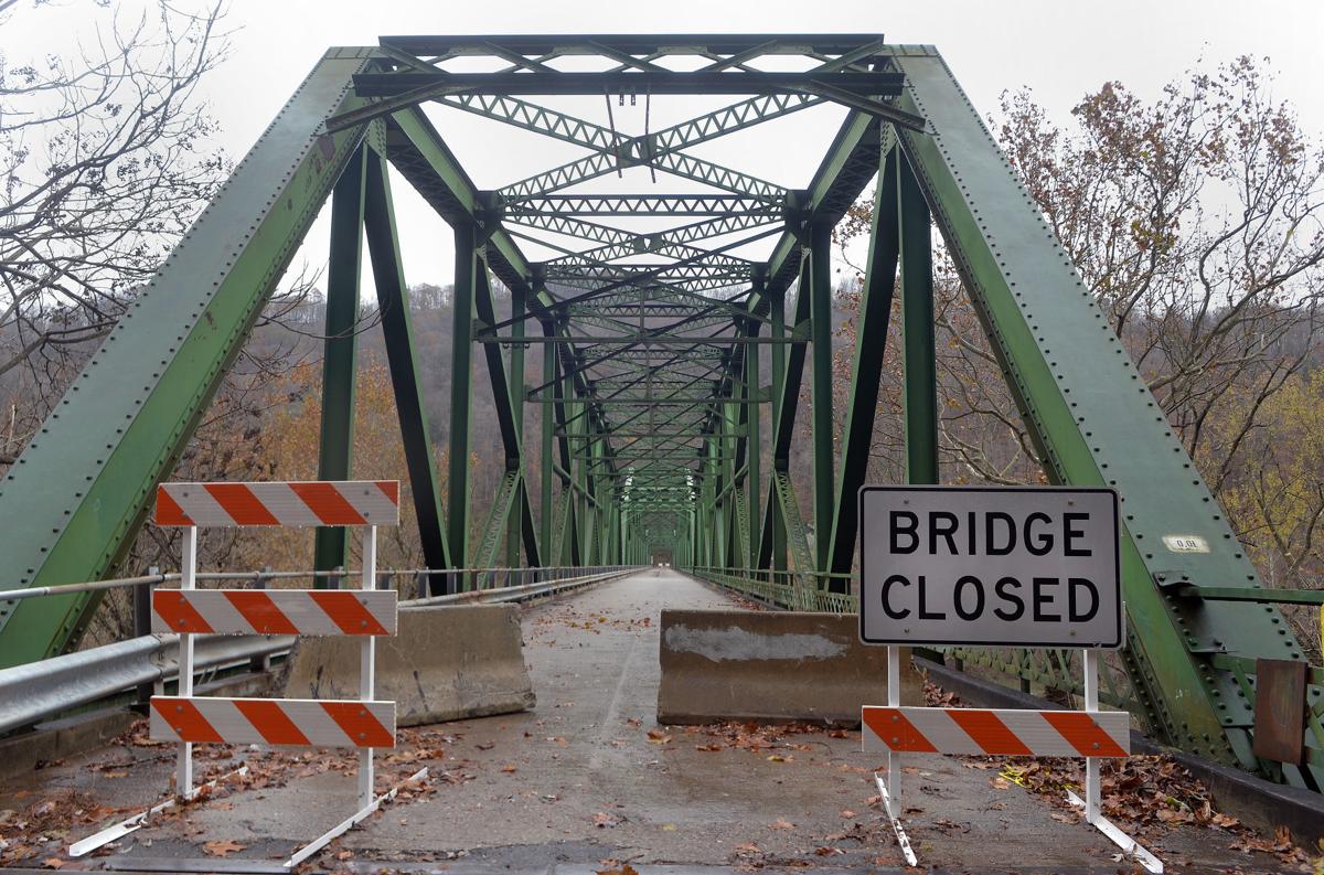 After Kanawha Falls Bridge closure, residents wait for new span News
