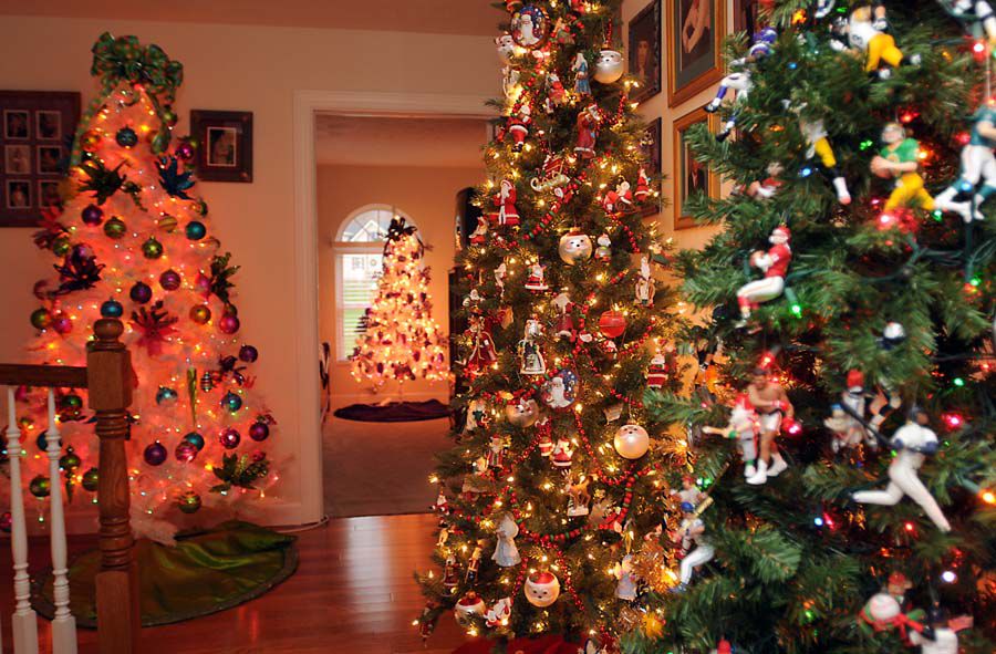 Culloden Woman Has Collected 4 000 Hallmark Ornaments Life
