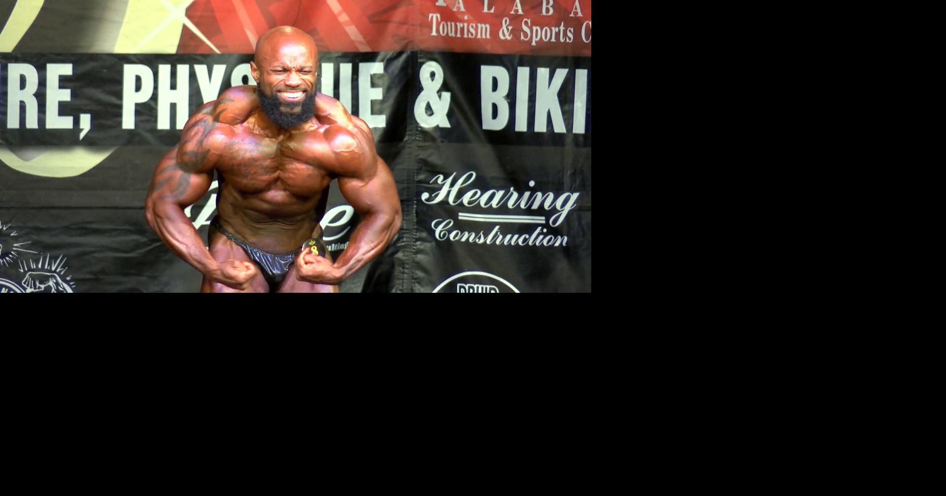 BODYBUILDERS SHOW OFF MUSCLES AT CLASH AT THE CAPSTONE COMPETITION ...