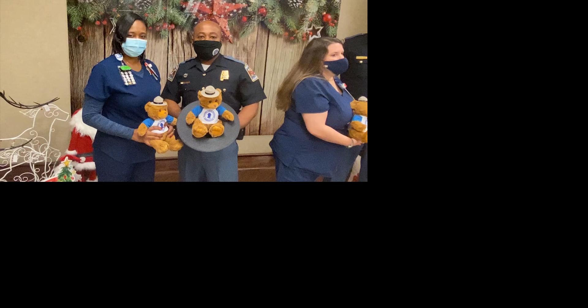 State Troopers Deliver Christmas Cheer to Children in Hospital ...