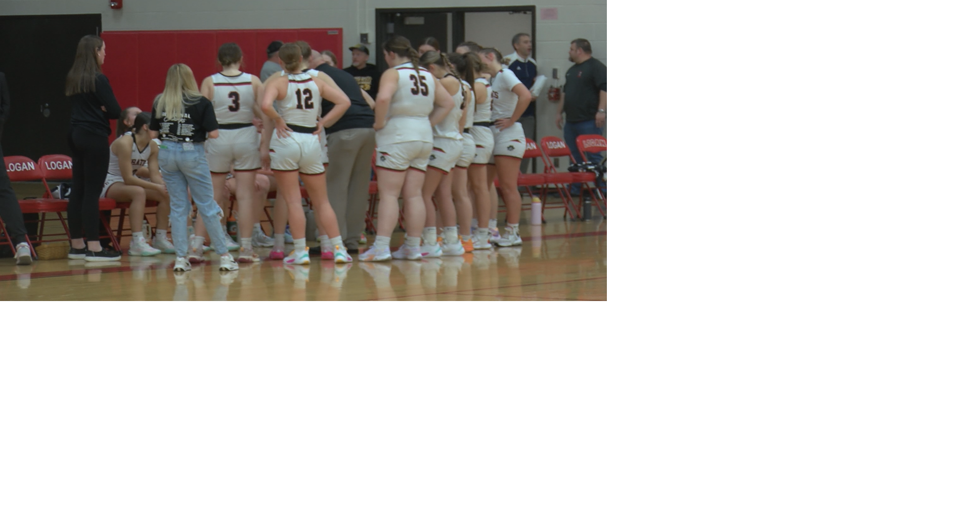 Cochrane-Fountain City defeats Royall to advance to Sectional Finals | Sports | wxow.com