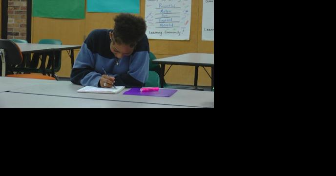High school seniors face delay in FAFSA application process - Vimarsana News