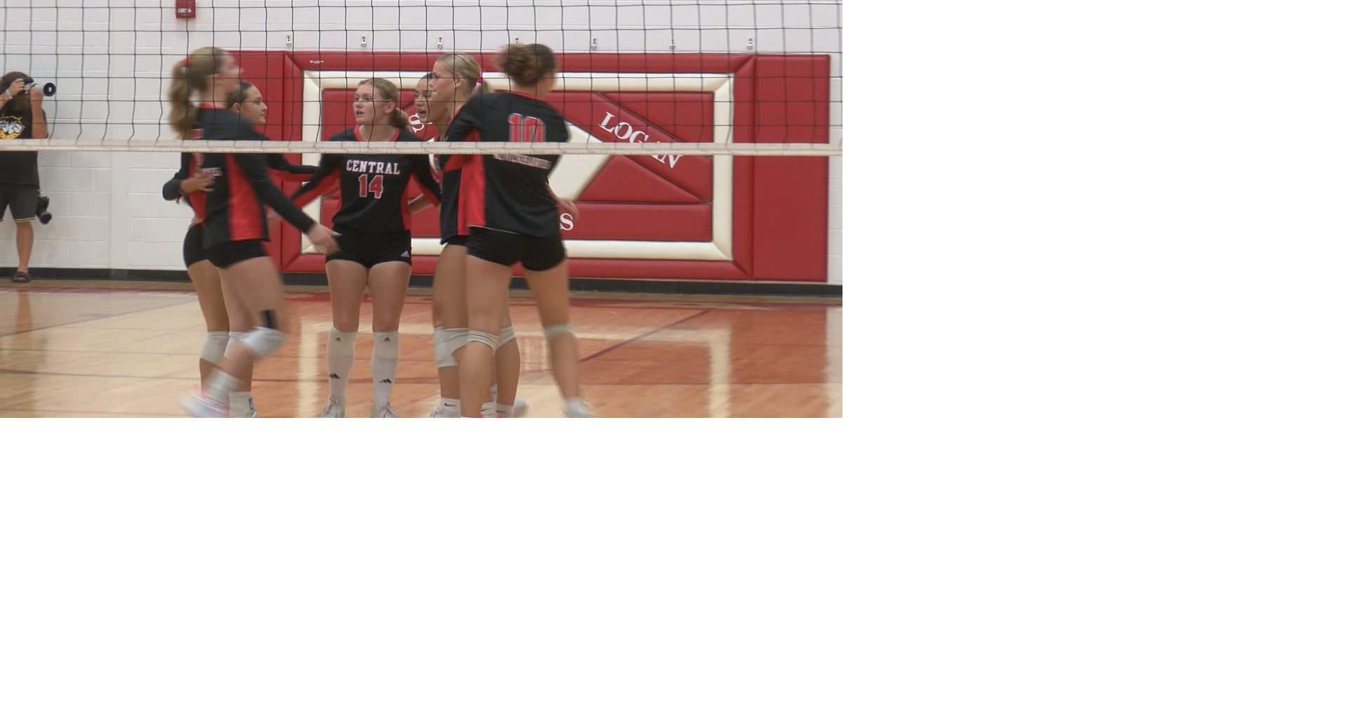 Central takes down Logan in four sets