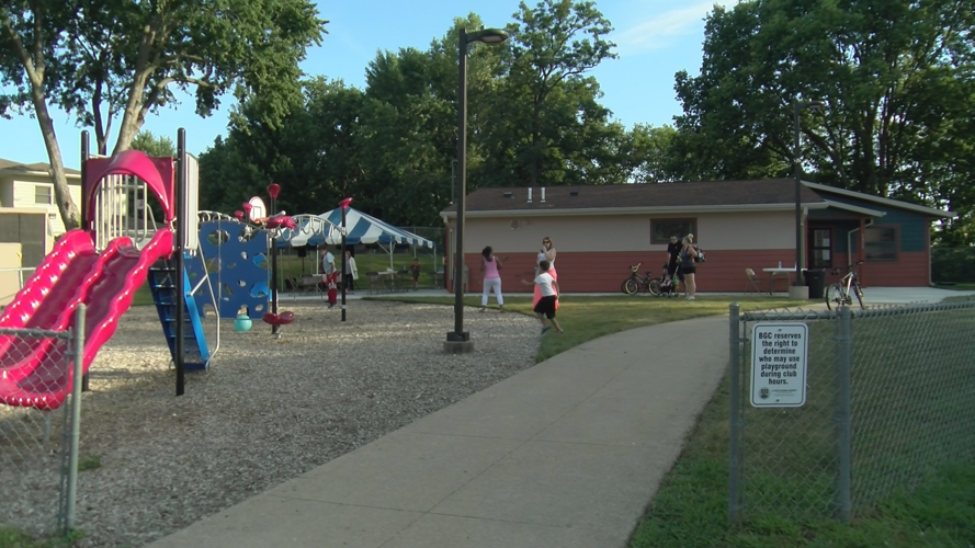 La Crosse #39 s Huber Court celebrates National Night Out News wxow com
