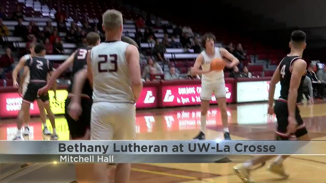 Nielsen's Buzzer Beater Takes Down Eagles - Bethany Lutheran College  Athletics