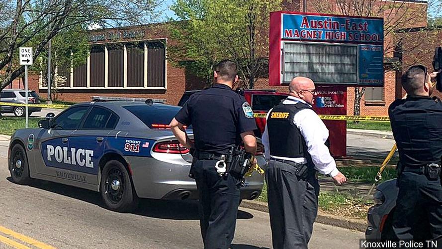 Breaking Update Officer Wounded One Dead One Detained In Knoxville Tn School Shooting News Wxow Com