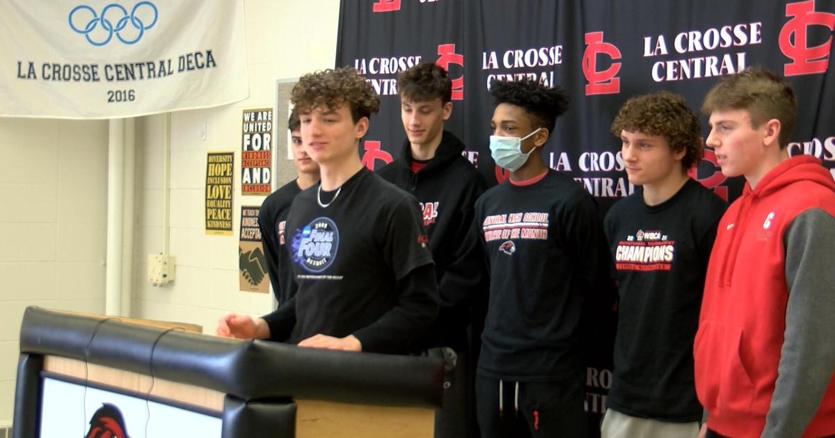 High school business students use trip to State as learning opportunity High school business students use trip to State as learning opportunity
