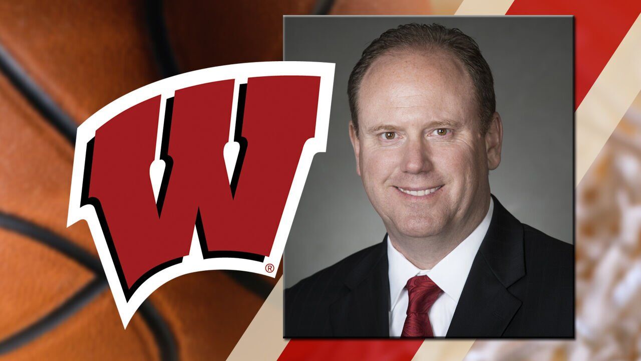 Greg Gard a finalist for Naismith National Coach of the Year award | Sports  