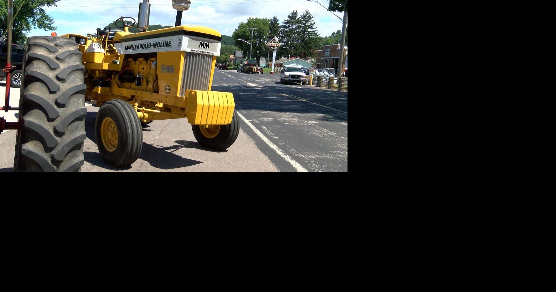 Chaseburg holds 11th annual tractor ride fundraiser | News | wxow.com