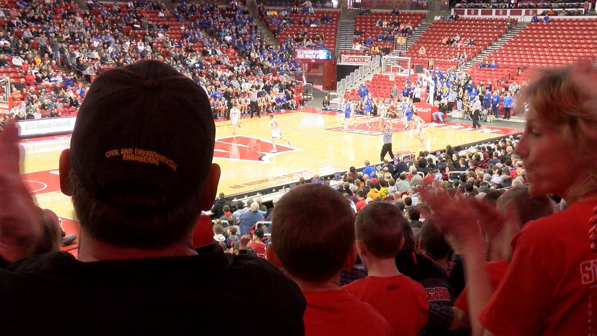 Bangor fans bring the noise to the Kohl Center Sports wxow