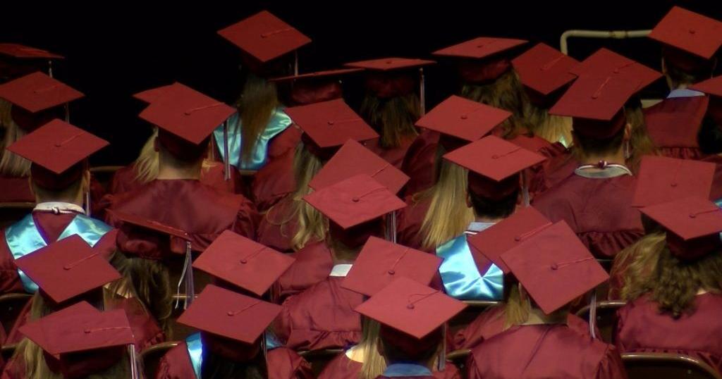 Hackney Council Graduation Graduation ceremonies highlight senior accomplishments | News | wxow.com