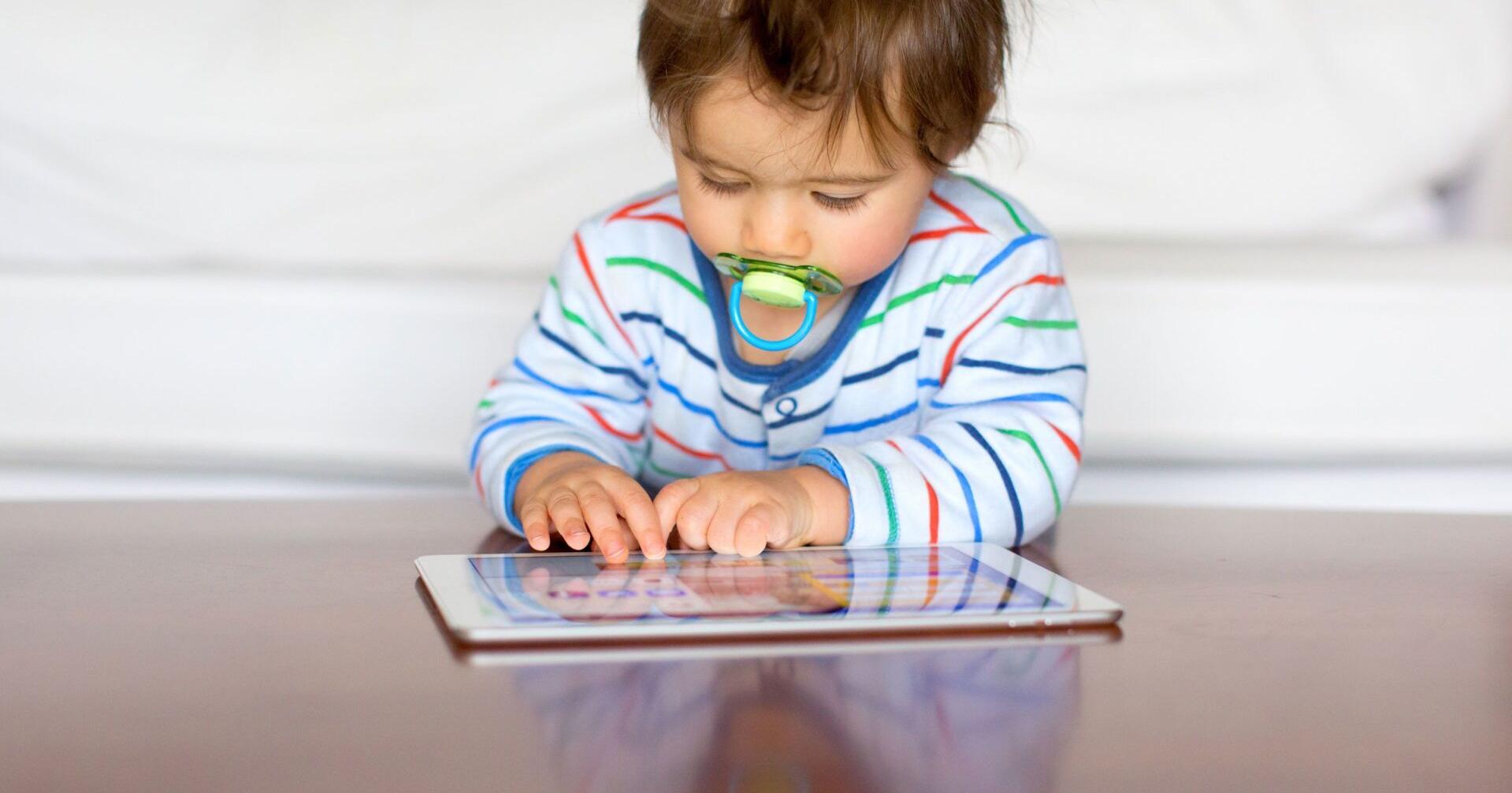 Screen time at age 1 linked with certain developmental delays in toddlerhood, study finds - Vimarsana News