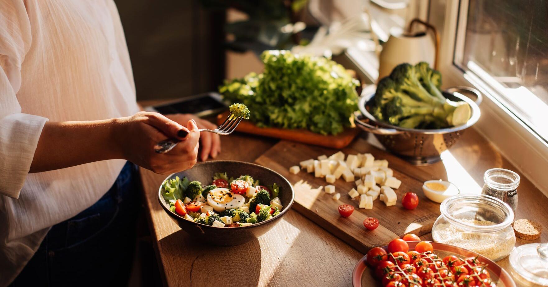 Finding the best diet that works for you. Here are 5 tips - Vimarsana News