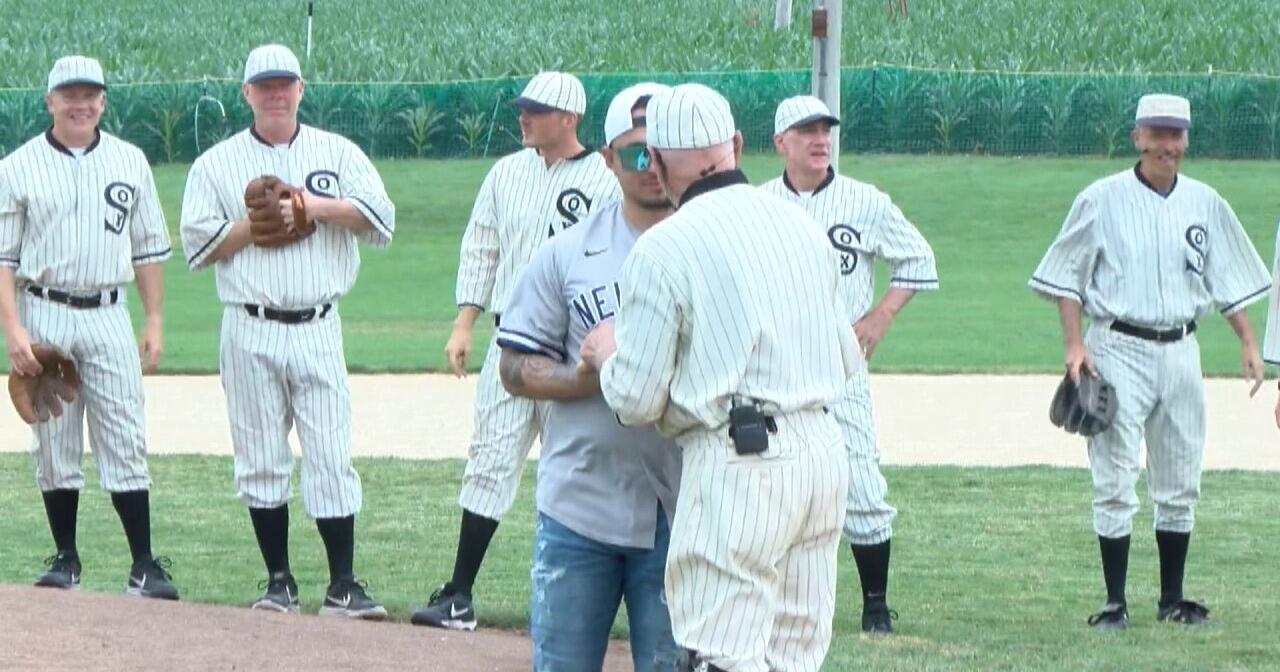 Field of Dreams site hosts naturalization ceremony for new U.S. citizens - Vimarsana News