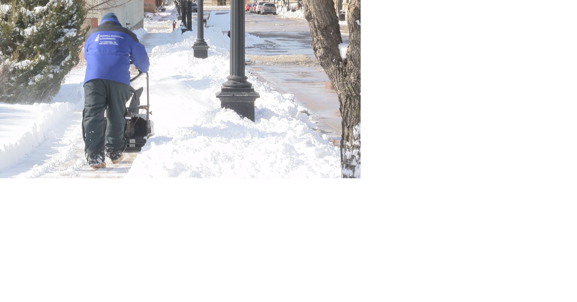 La Crosse residents react to late February snow | La Crosse News | wxow.com