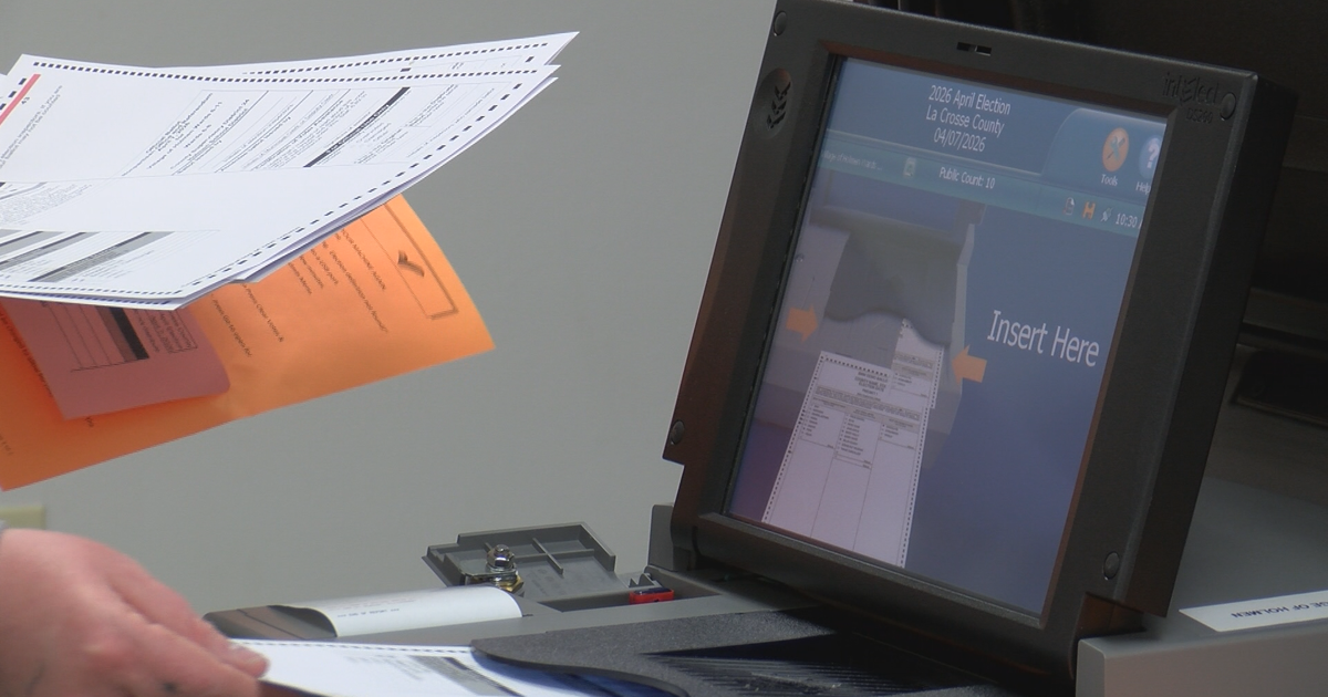 Voting Scanner System Holmen tests electronic voting scanners ahead of election day | Coulee ...