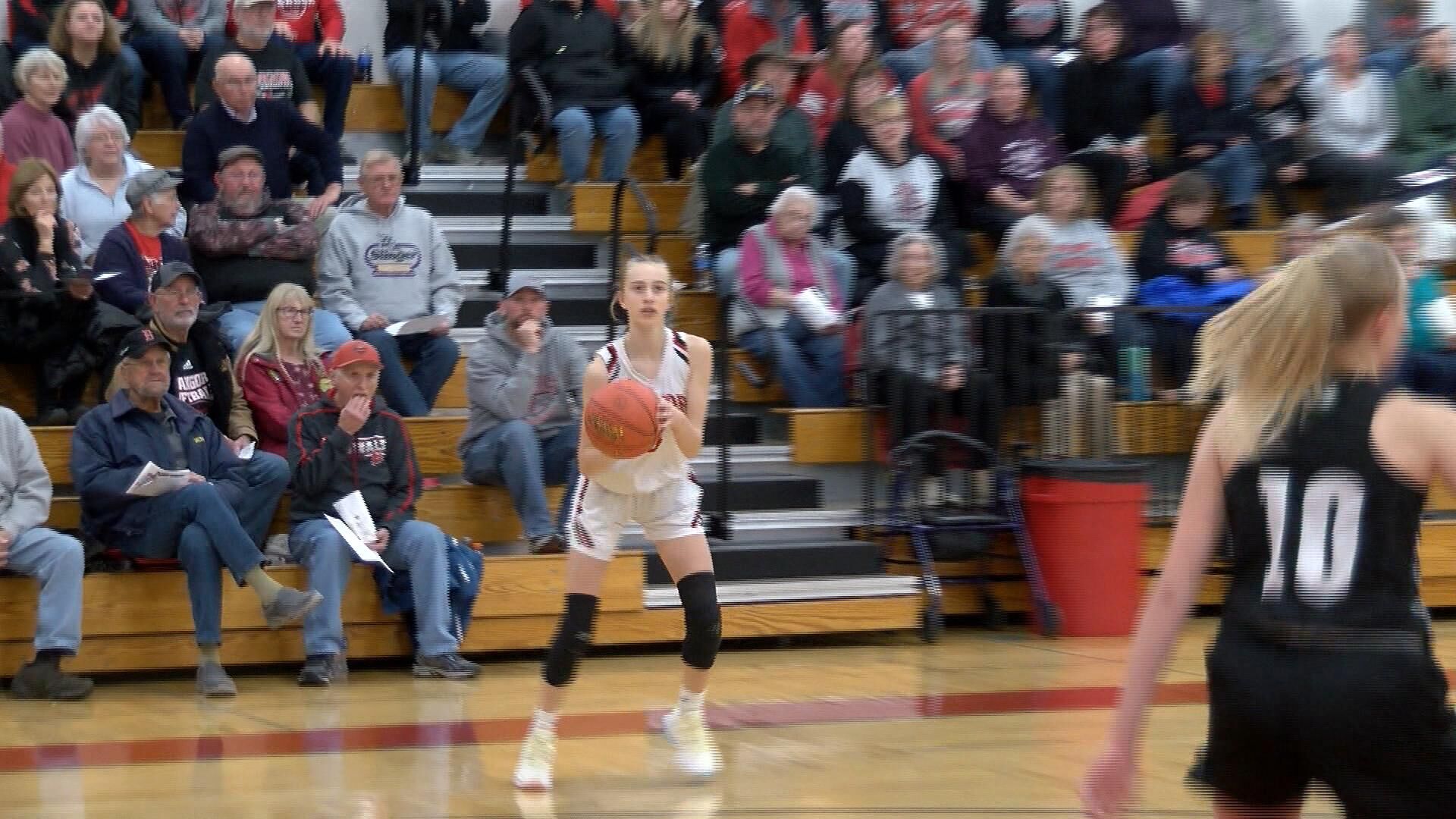 Bangor Girls Take Down Wonewoc-Center | Sports | Wxow.com