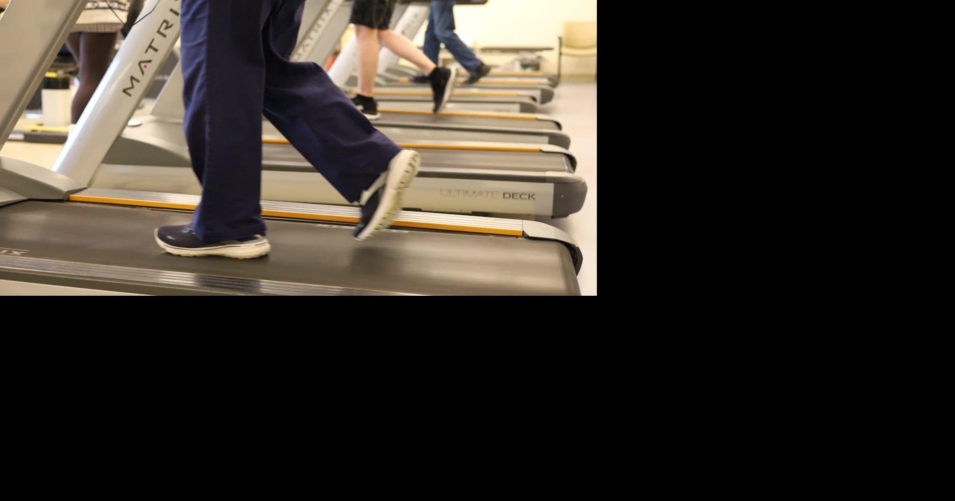 Health specialists recommend post-meal walks on Thanksgiving