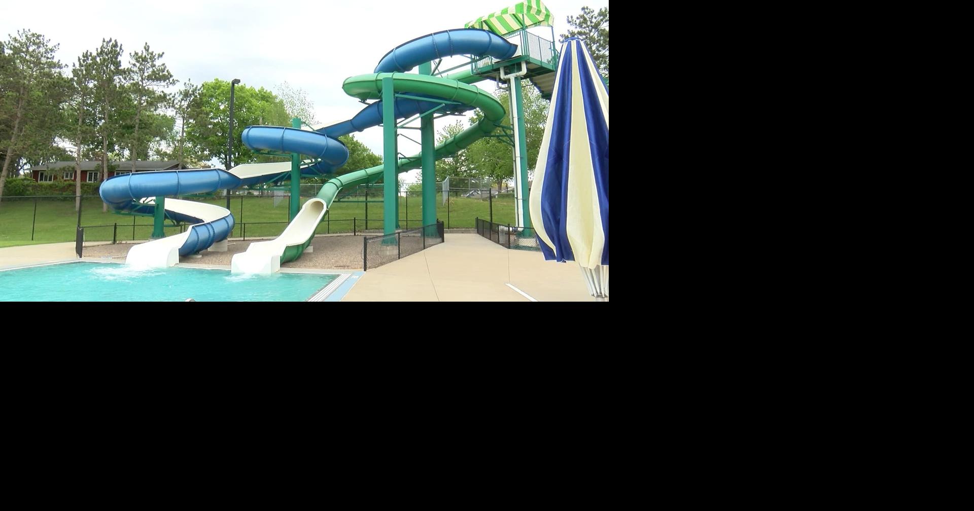 La Crescent Aquatic Center Lifeguards are ready for local swimmers