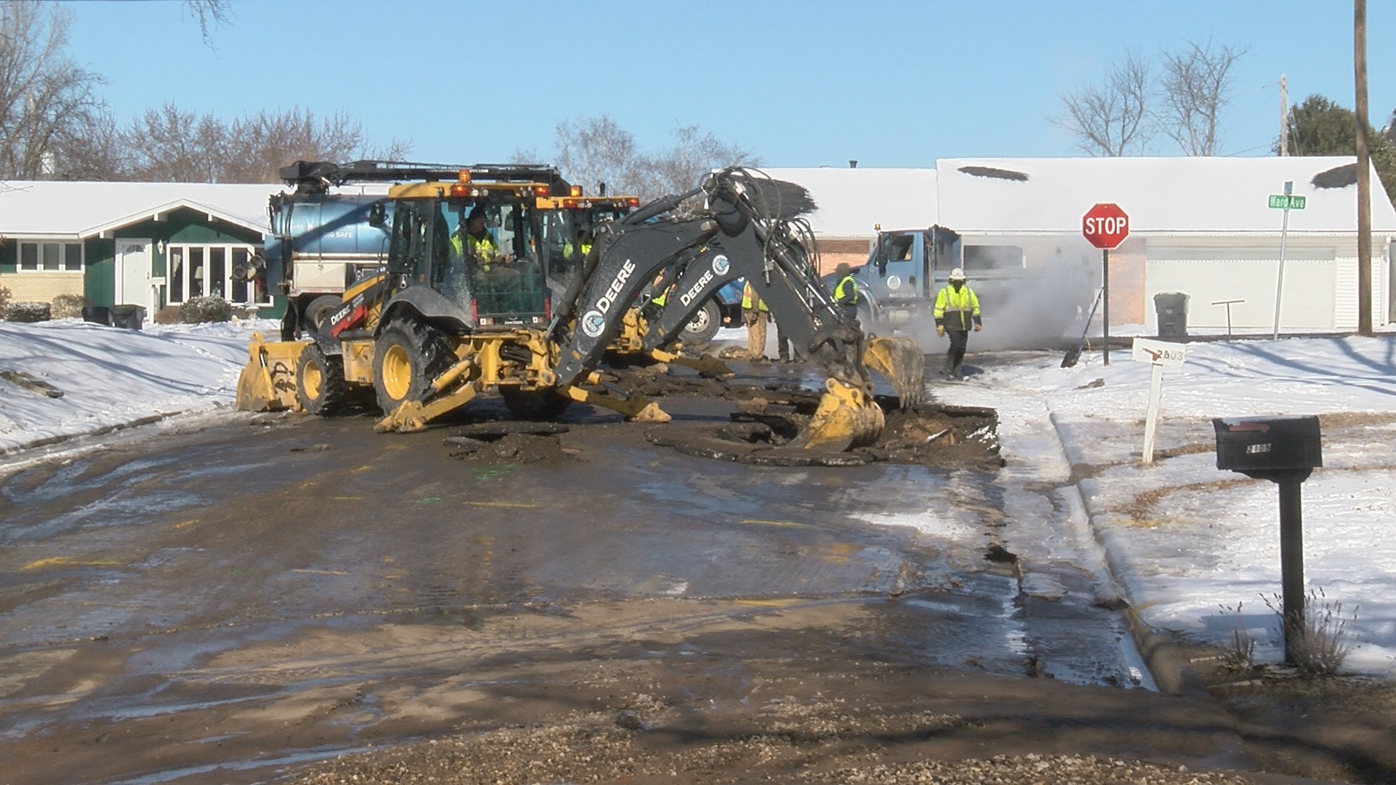 UPDATE: Water main break causes flooding and frustration in
