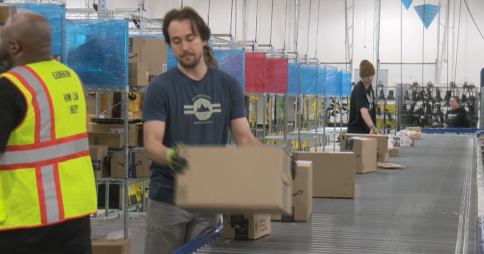 Amazon's La Crosse facility celebrates two year anniversary - Vimarsana News