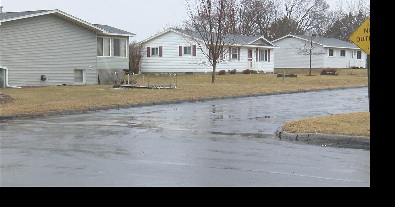 Push for "No Mow May" in La Crosse Video