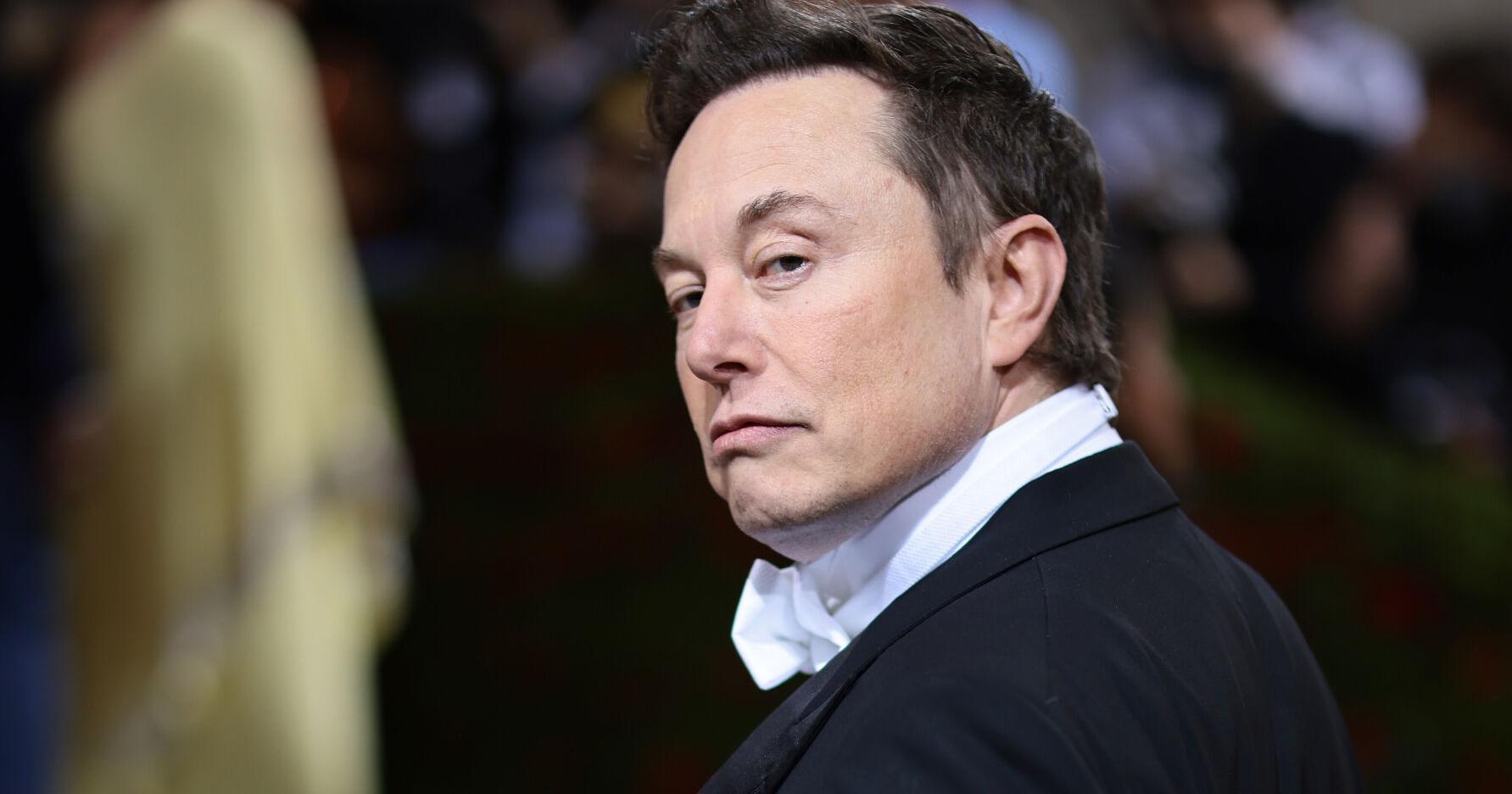 Elon Musk has taken control of Twitter and fired its top executives - Vimarsana News