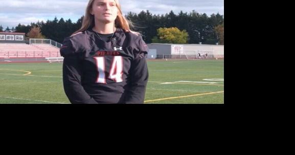 Girl quarterback starts Wisconsin high school's homecoming game - Vimarsana News