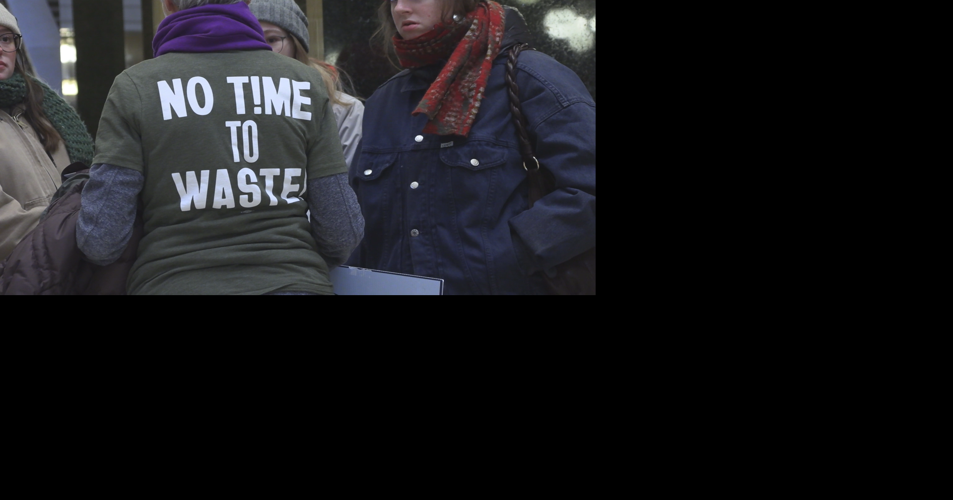 Activists occupy DNR offices, call for Line 5 oil pipeline permit ...