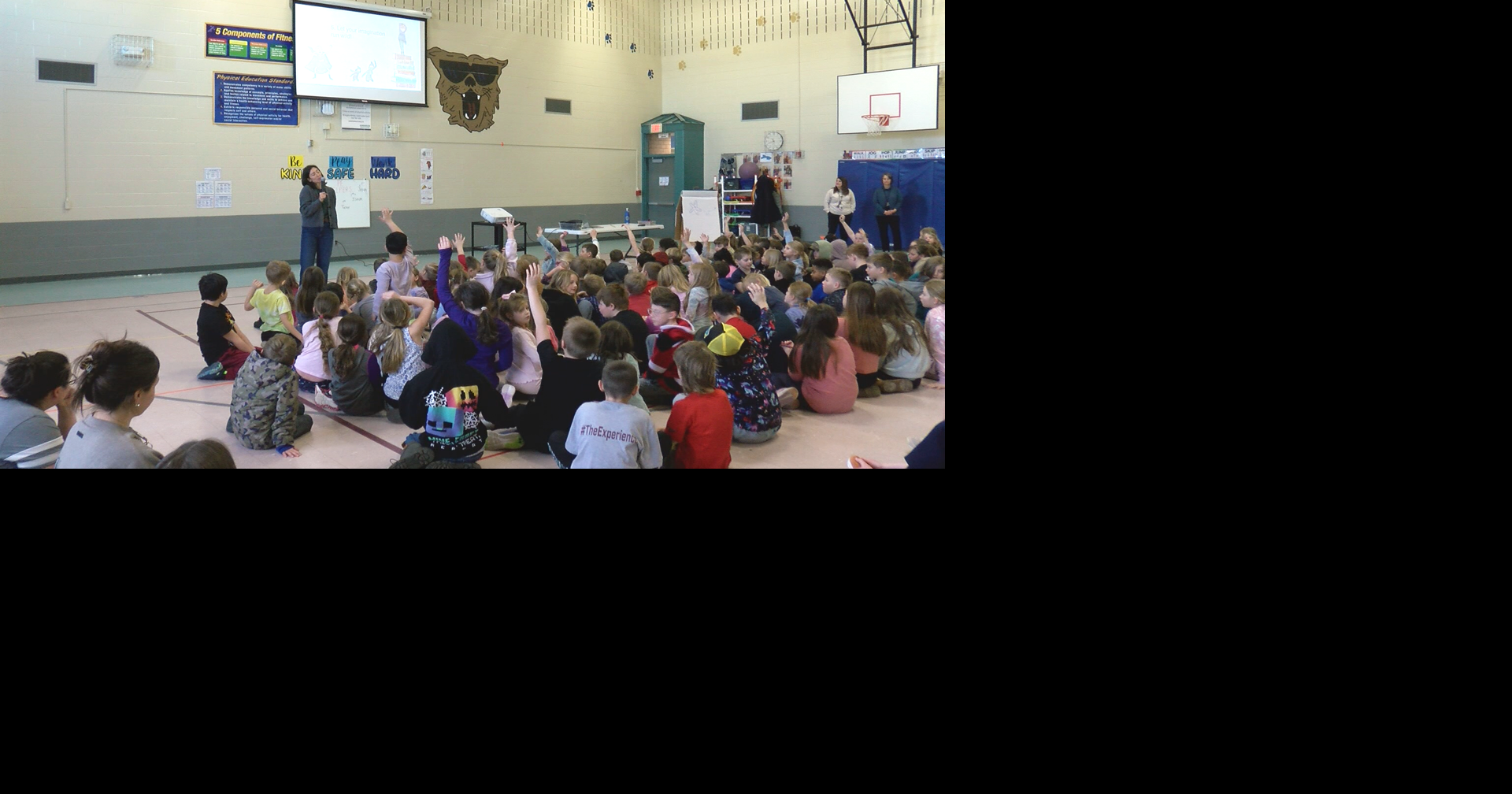 Award-winning author visits La Crosse elementary schools