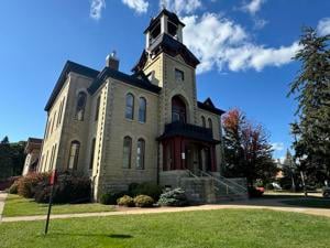 Vernon County Board Calls for Moratorium on 765-kV Transmission Lines
