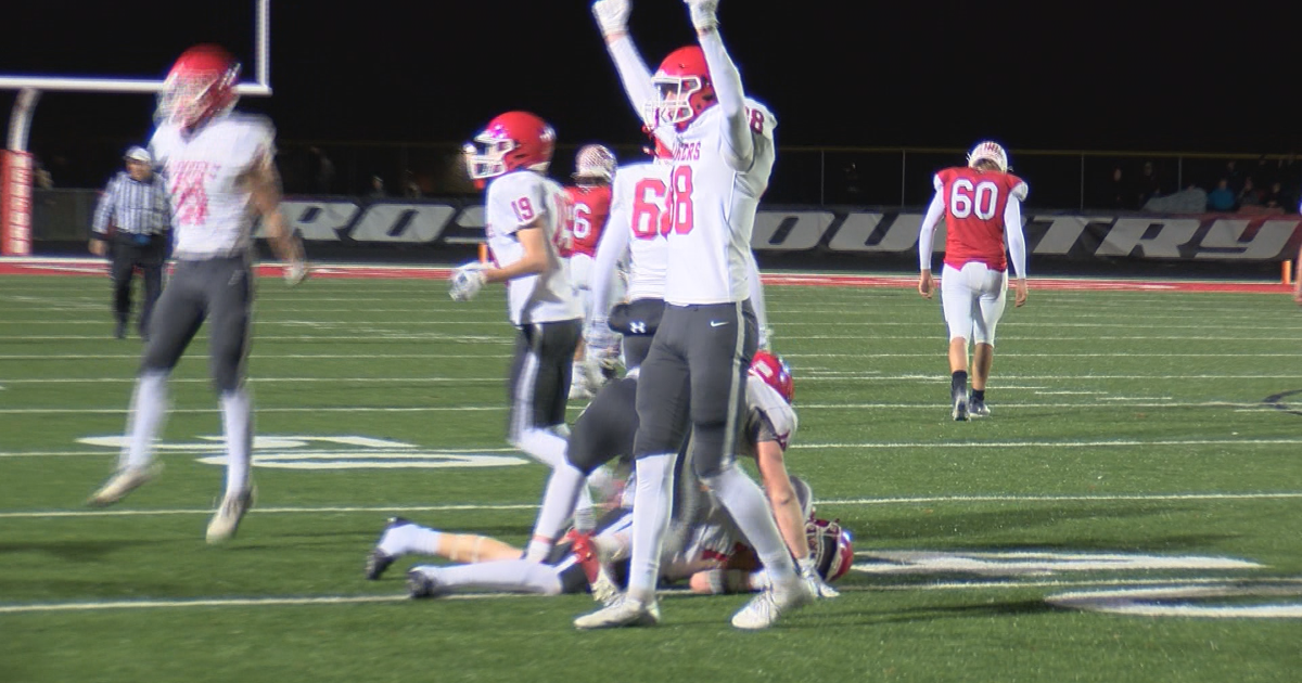 Medford Wolves Logan wins shootout at Medford in dramatic fashion | Sports | wxow.com