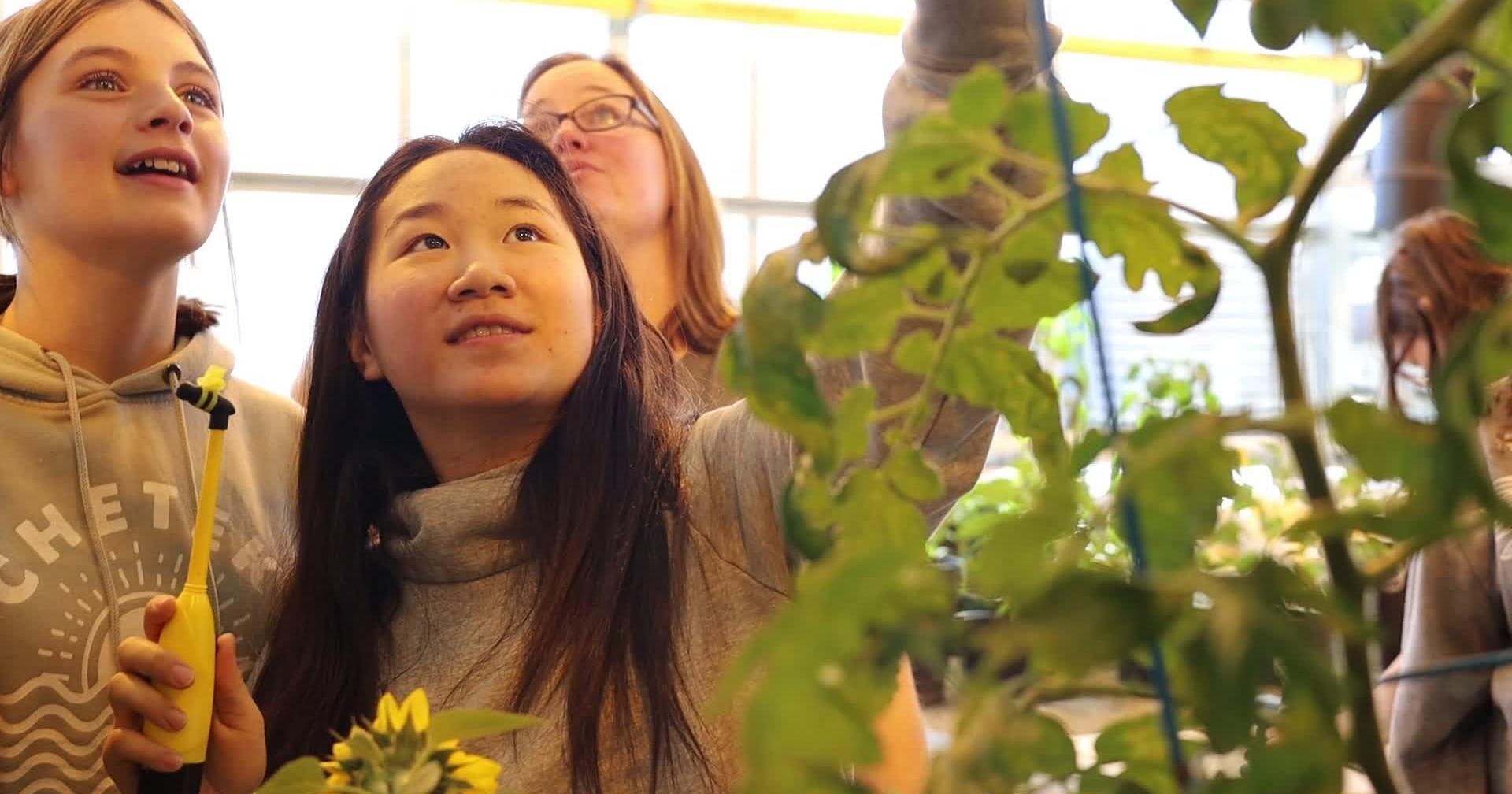 Logan Middle School 7th graders get hands-on experience with GROW La Crosse - Vimarsana News