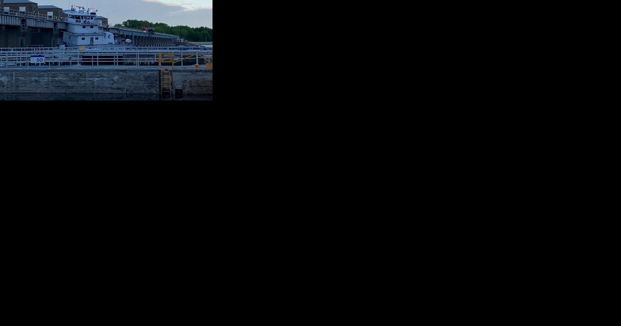 Tow boat, barges cleared after Buffalo County crash - Vimarsana News