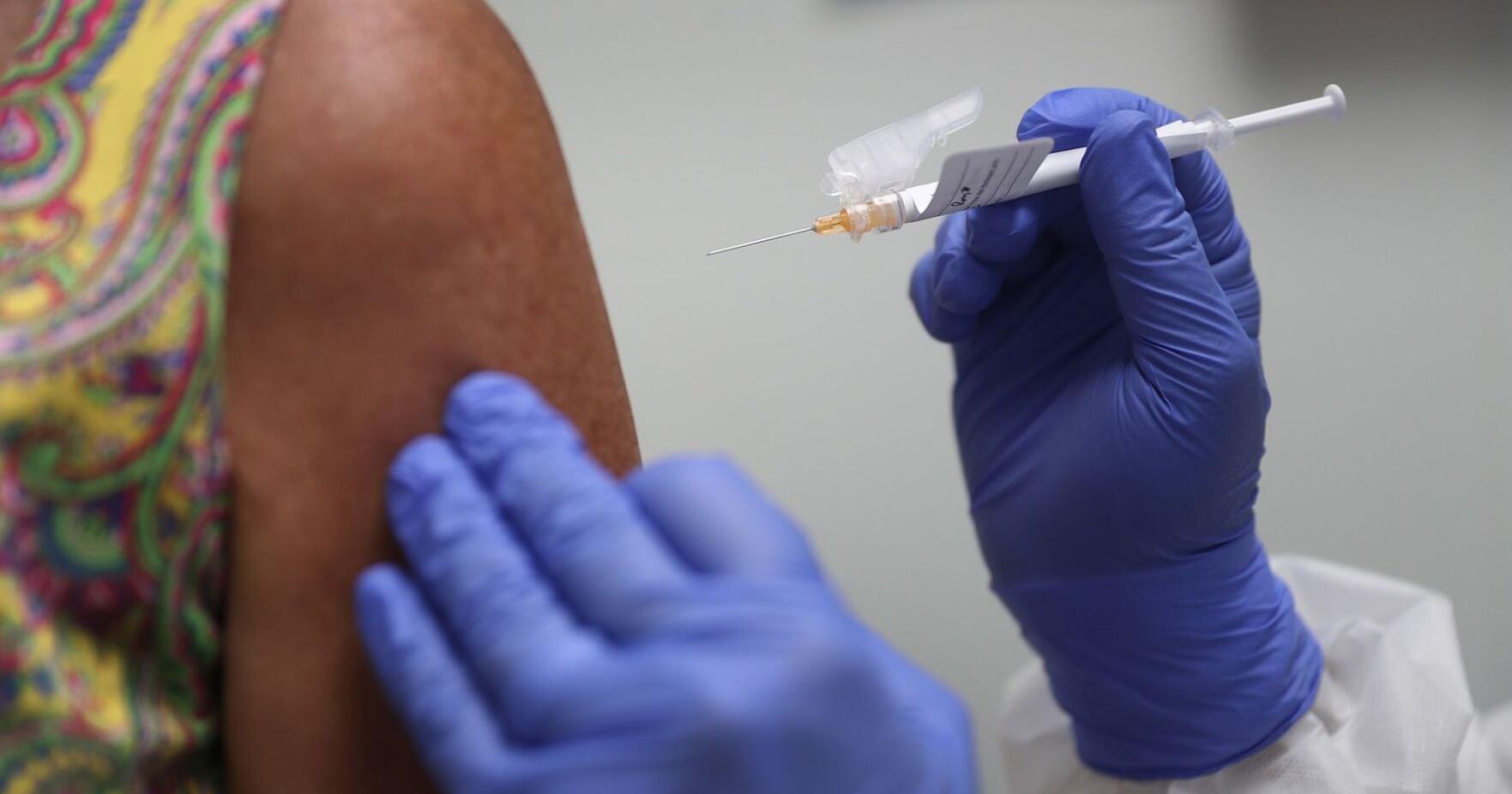 Seniors should get another Covid-19 shot, CDC vaccine advisers say - Vimarsana News