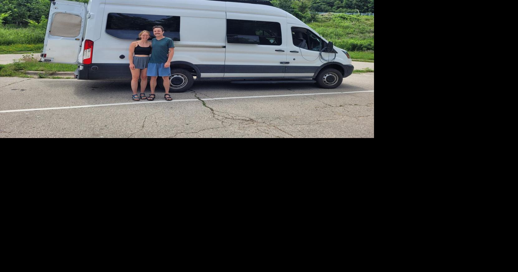 Couple from Massachusetts saves man after he crashes into the Mississippi River