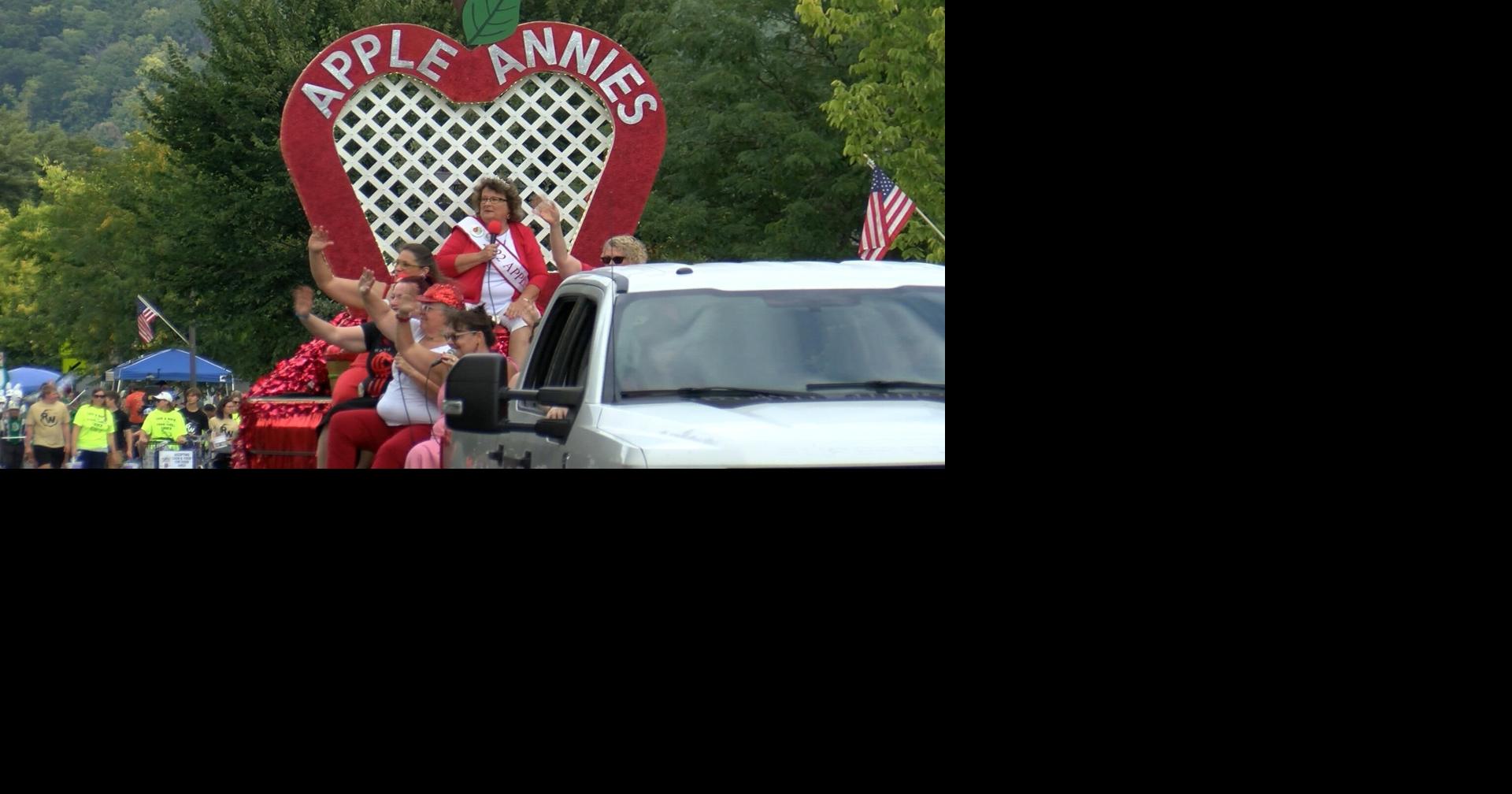 Applefest parade wraps up a weekend of events News