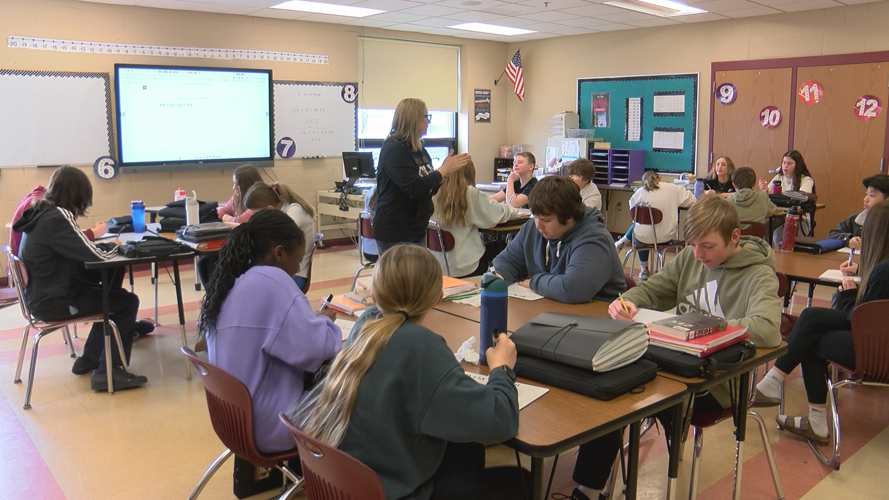 Holmen Middle School recognized as model professional learning
