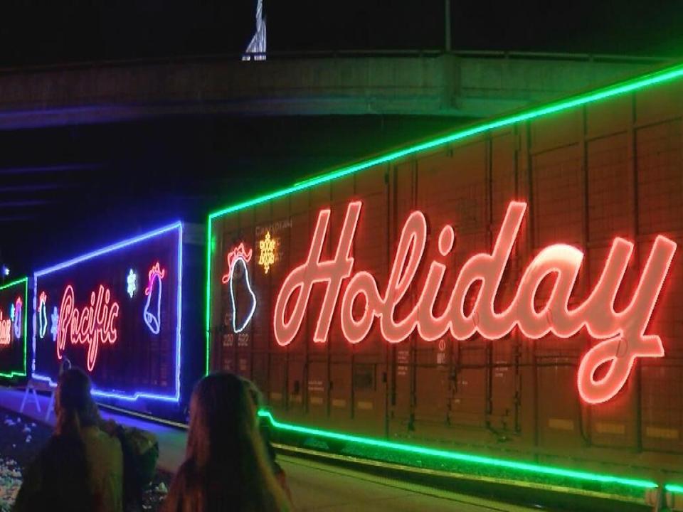 Christmas Train Wisconsin 2021 La Crosse Wi Holiday Train Rolls Into La Crosse News Wxow Com