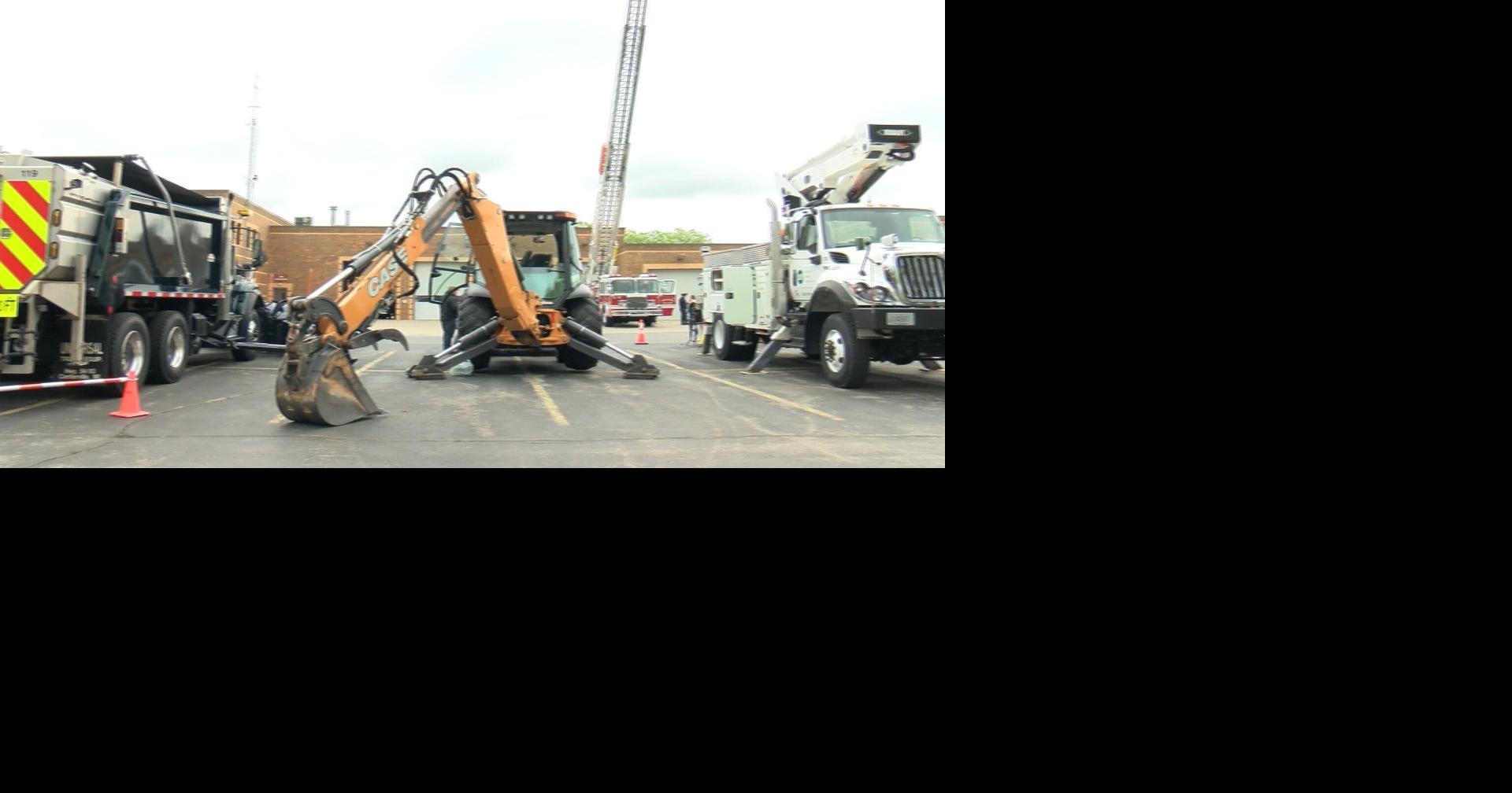 Students learn on the go with "Careers on Wheels" News