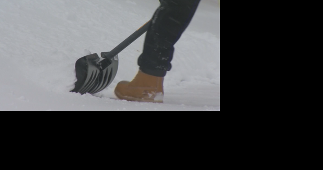 How to stay safe while clearing snow - Vimarsana News