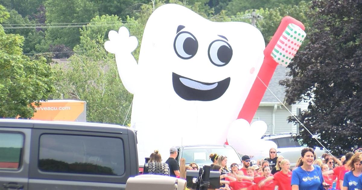 Kornfest parade marches through Holmen News