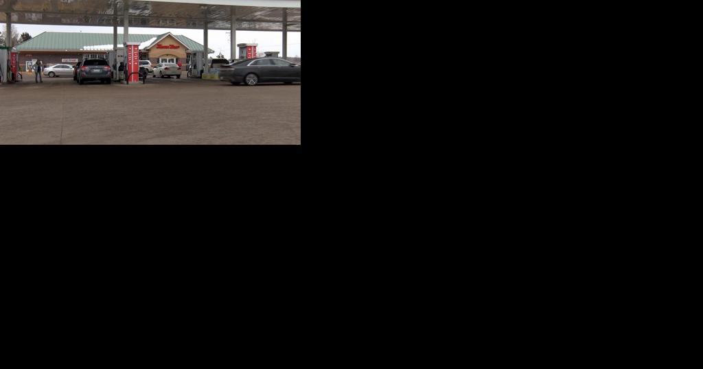 Kwik Trip switching how people pay to fill up at the pump - Vimarsana News